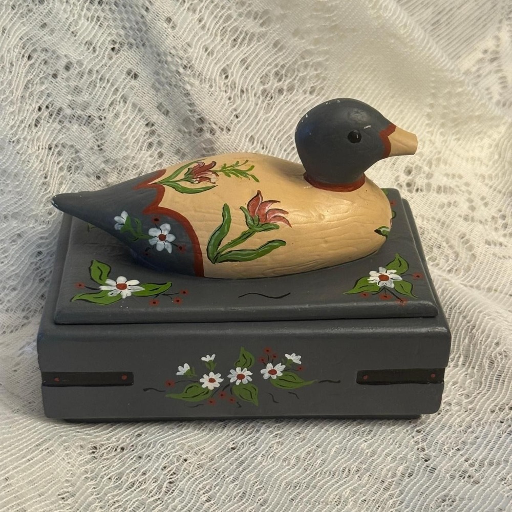 Hand Painted Ceramicβ Duck Decoy Trinket Box Gray Floral Folk Art Jewelry Box